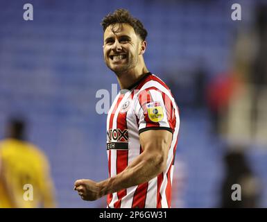 Reading, England, 7th March 2023.  George Baldock of Sheffield Utd celebrates the win during the Sky Bet Championship match at the Select Car Leasing Stadium, Reading. Picture credit should read: Paul Terry / Sportimage Stock Photo