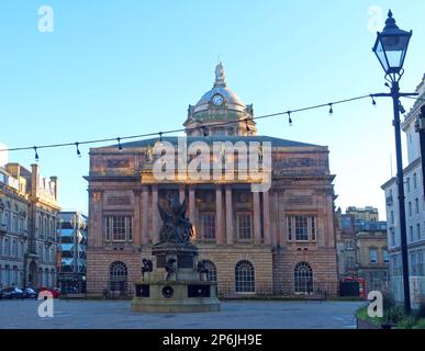 Late Georgian Liverpool Town Hall seen from Exchange Flags, Nelson Monument, statue, Liverpool, Merseyside, England, UK, L2 3YL Stock Photo