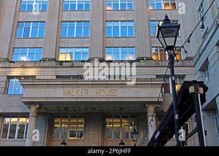 Walker House offices west side of Exchange Flags at dusk, Liverpool, Merseyside, England, UK, L2 3YL (1915) Stock Photo