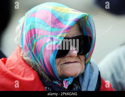 https://l450v.alamy.com/450v/2p6kgng/mary-hazelbaker-of-joplin-mo-who-lost-her-home-to-the-may-22-2011-tornado-listens-as-she-is-announced-as-one-of-the-residents-being-helped-by-convoy-of-hope-which-plans-to-build-12-new-homes-in-joplin-for-residents-who-lost-homes-to-the-tornado-monday-feb-27-2012-the-announcement-was-made-monday-morning-near-the-intersection-of-26th-street-and-bird-avenue-in-joplin-ap-photothe-joplin-globe-t-rob-brown-2p6kgng.jpg
