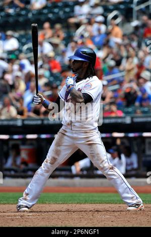 Mets Infielder Jose Reyes (#7). The Yankees defeated the Mets 2