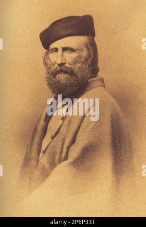 1860 ca : The italian politician GIUSEPPE GARIBALDI ( Nizza 1807 - Caprera 1882 ) . Photo by Duroni & Murer  - POLITICO - POLITICA - POLITIC  - Unità d' Italia - Risorgimento  - foto storiche - foto storica - portrait - ritratto - beard - barba  - hat - cappello ----  Archivio GBB Stock Photo