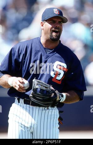 Ken Caminiti of the San Diego Padres at Dodger Stadium in Los