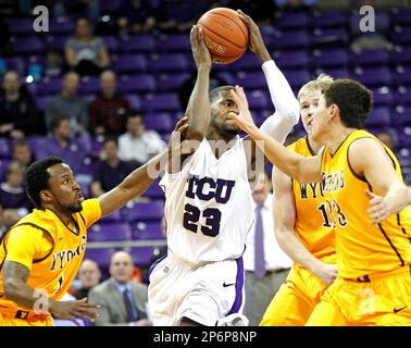 Wyoming-BYU basketball - James Brosher Photography