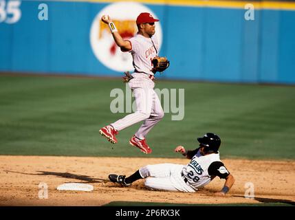 How Cards got Edgar Renteria instead of Barry Larkin