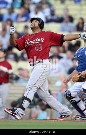 Houston Astros outfielder Carlos Lee catches a fly ball during a Major  League Baseball spring training workout Friday, Feb. 22, 2008 in Kissimmee,  Fla. (AP Photo/David J. Phillip Stock Photo - Alamy