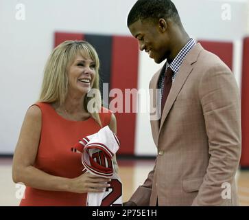 Chicago Bulls first-round draft pick Dalen Terry throws out a ceremonial  first pitch before a baseball game between the Chicago White Sox and the  Minnesota Twins on Tuesday, July 5, 2022, in