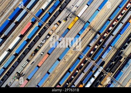 XILINGOL LEAGUE, CHINA - MARCH 8, 2023 - Aerial photo taken on March 8, 2023 shows the China-Europe freight train at Erenhot railway port in Xilin Gol Stock Photo