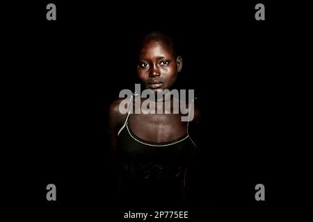 young Dinka women, Sudan Stock Photo - Alamy