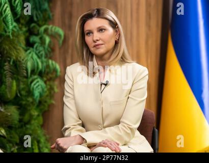 Ukrainian President Volodymyr Zelensky and his wife Olena Zelenska ...