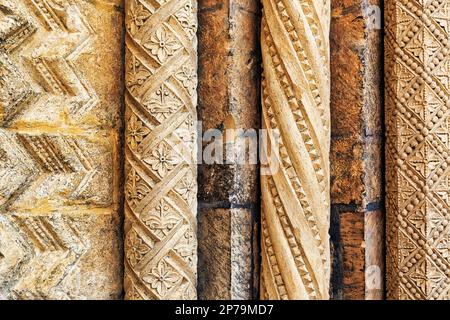 Ornate columns on facade, medieval stonework, close-up, Lincoln Cathedral, The Cathedral Church of St Mary, Gothic, Lincoln, Lincolnshire, England Stock Photo
