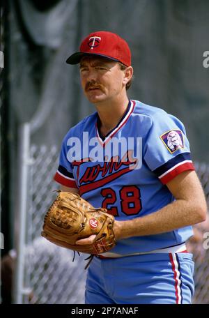 Minnesota Twins pitcher Bert Blyleven pitches in a game against the  St.Louis Cardinals at Al Lang Field.March 7 1985. (AP Photo/Tom DiPace  Stock Photo - Alamy