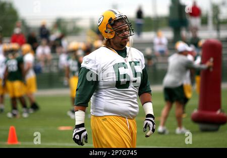 Green Bay Packers tackle Mark Tauscher makes his way around the practice  field during football practice on Wednesday, June 2, 2010, at Ray Nitschke  Field in Green Bay, Wis. (AP Photo/Shawano Leader