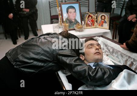 Kirli chirigan anal shohona teshiklari Jinsiy juftlik video film parodiya