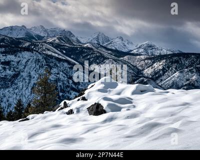 WA23239-00...WASHINGTON - View of the mountains of the North Cascades from the Cassal Hut Trail in the Rendezvous area of the Methow Valley Trails. Stock Photo