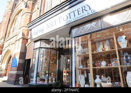 Pottery shop on South Street, one of the Victorian independent shopping streets of Little Chelsea in Eastbourne,  East Sussex. Stock Photo
