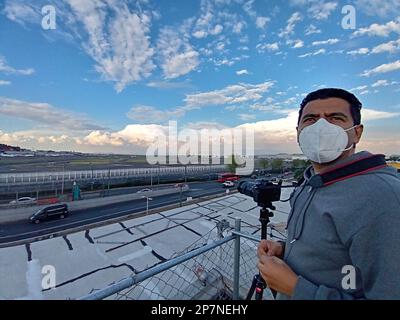 Videocamera digitale professionale. Accessori per videocamere 4k.  Telecamera in un'area concerti Foto stock - Alamy