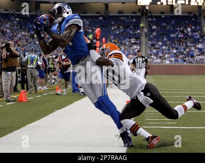 Detroit Lions Calvin Johnson is brought down by the Baltimore Ravens  defense during the second quarter at M&T Bank Stadium on August 17, 2012 in  Baltimore, Maryland. UPI/Kevin Dietsch Stock Photo - Alamy