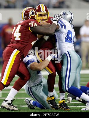 Washington Redskins offensive tackle Stephon Heyer in the second half of an  NFL football game against the Chicago Bears in Chicago, Sunday, Oct. 24,  2010. (AP Photo/Charles Rex Arbogast Stock Photo - Alamy