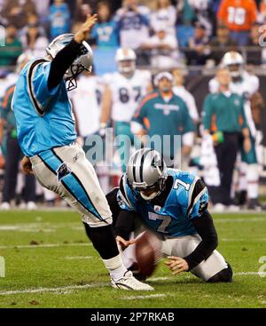 _DSC1165, Carolina Panthers Kicker John Kasay warms up befo…