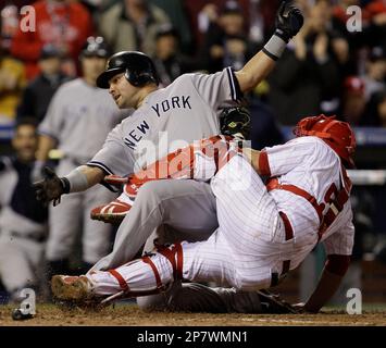 Nick Swisher New York Yankees outfielder getting his beard shaved at the  Art of Shaving, Americana at Brand Los Angeles, California - 03.11.10 Stock  Photo - Alamy