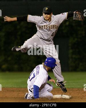 Philadelphia Phillies' Ryan Howard plays against the Pittsburgh Pirates in  the baseball game in Pittsburgh, Tuesday, Aug. 25, 2009. (AP Photo/Keith  Srakocic Stock Photo - Alamy