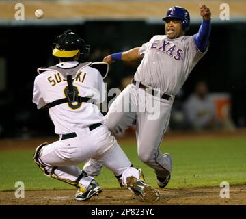 Minnesota Twins' Nick Punto during a baseball game against the Texas  Rangers, Thursday, Aug. 20, 2009 in Arlington, Texas. (AP Photo/Tony  Gutierrez Stock Photo - Alamy