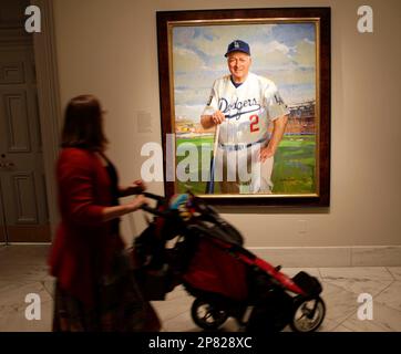 Tommy Lasorda portrait in National Portrait Gallery  LAist - NPR News for  Southern California - 89.3 FM