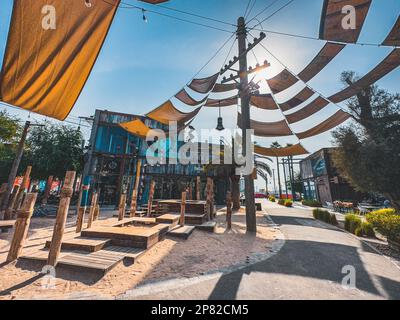 La Mer Beach and beachfront shops La Mer Central in Dubai, United Arab Emirates Stock Photo