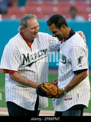 Benito Santiago with the Marlins.  Marlins, Sports photograph, Marlins  baseball