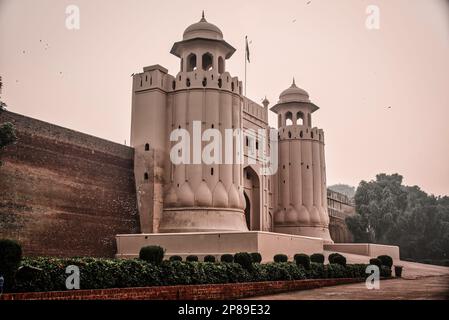 The Alamgiri Darwaza, or Alamgiri Gate, was built under the patronage of Awrangzib (1658-1707). It is situated on the eastern edge of the Lahore Fort, Stock Photo