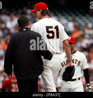 Houston Astros pitcher Randy Johnson plays in a game against the Chicago  Cubs at Wrigley Field in Chicago IL. (AP Photo/Tom DiPace Stock Photo -  Alamy