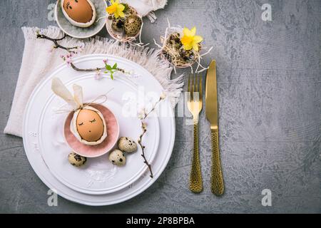 Easter plate setting, Easter dining table Stock Photo