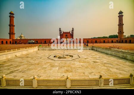 Badshahi mosque is one of the few significant architectural monuments built during Emperor Aurangzeb's long rule from 1658 to 1707. It is presently th Stock Photo