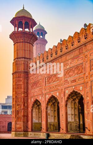 Badshahi mosque is one of the few significant architectural monuments built during Emperor Aurangzeb's long rule from 1658 to 1707. It is presently th Stock Photo