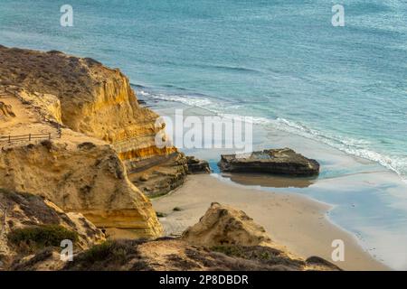 Flat rock and Torrey pines cliff, San Diego California Stock Photo
