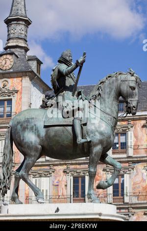 Bronze Statue of Philip III on a horse, Plaza Mayor, Madrid, Spain Stock Photo