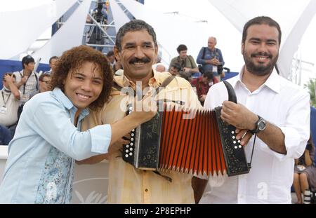 From left actors Yull Nunez Marciano Martinez and Colombian