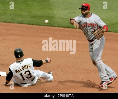 Díaz, Rockies score 11 runs over 2 innings, rally past Reds 11-6