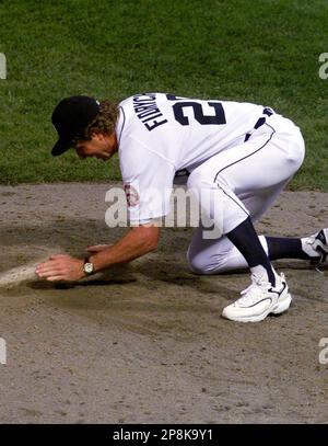 Mark Fidrych of the Detroit Tigers poses for a photo on September 25,  Fotografía de noticias - Getty Images