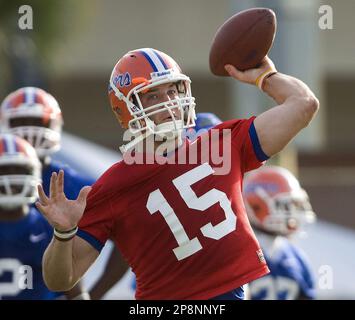 Florida's freshman quarterback Tim Tebow (15) goes back to throw a pass in  the second half of football play at Gainesville, Fla. Saturday, Sept. 9,  2006 as Florida faced Central Florida. Florida