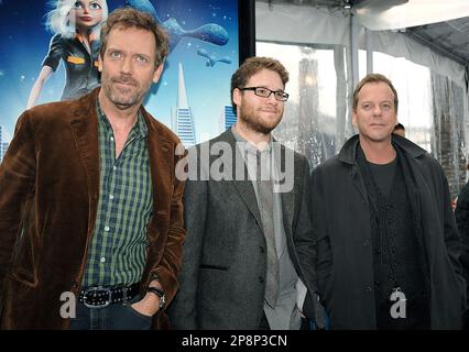 MONSTERS VS ALIENS SETH ROGAN as B.O.B., HUGH LAURIE as Dr. Cockroach ...