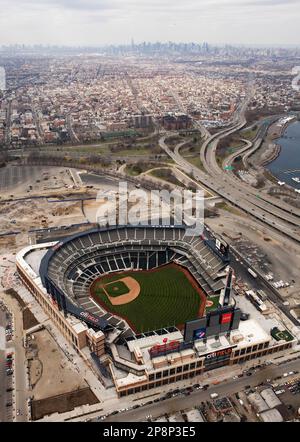 Georgetown beats St. John's to open Mets' new park