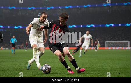 London, UK. 08th Mar, 2023. Harry Kane of Tottenham Hotspur and Alexis Saelemaekers of AC Milan in action. UEFA Champions league round of 16, 2nd leg match, Tottenham Hotspur v Milan at the Tottenham Hotspur Stadium in London on Wednesday 8th March 2023. this image may only be used for Editorial purposes. Editorial use only. pic by Sandra Mailer/Andrew Orchard sports photography/Alamy Live news Credit: Andrew Orchard sports photography/Alamy Live News Stock Photo