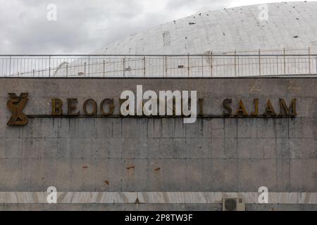 Belgrade, Serbia - November 06, 2019: Rusty Belgrade Fair Sign at Old Building Decayed Wall Exterior. Stock Photo