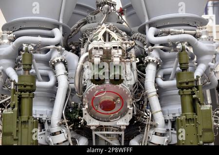 Liquid rocket engine. Rocket engine elements, bolted connections ...