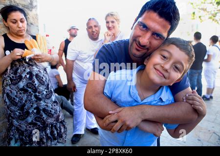 Pilgrims.Annual gipsy pilgrimage at Les Saintes Maries de la Mer (may),Camargue, Bouches du Rhone, France Stock Photo