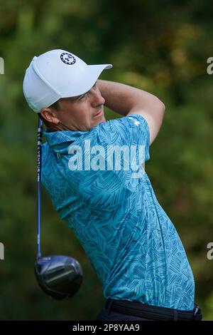 Jordan Spieth hits his tee shot on the ninth hole during the first ...