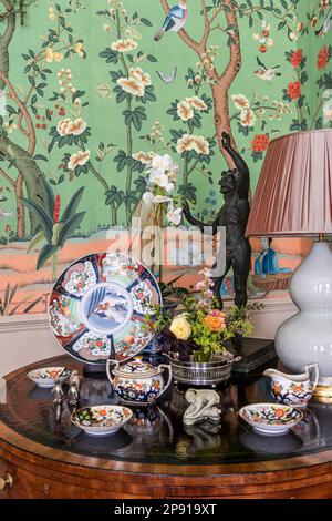 Medlin with Paint - de Gournay Amazonia, Milan