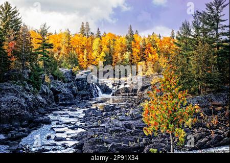 The St. Louis river cuts through old bedrock in Jay Cooke State Park, Minnesota. Stock Photo